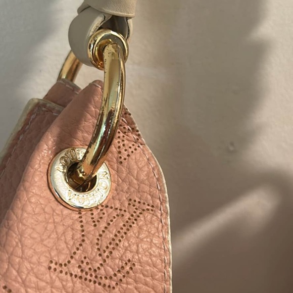Louis Vuitton Blush Monogram Shoulder Bag - Picture 3 of 7